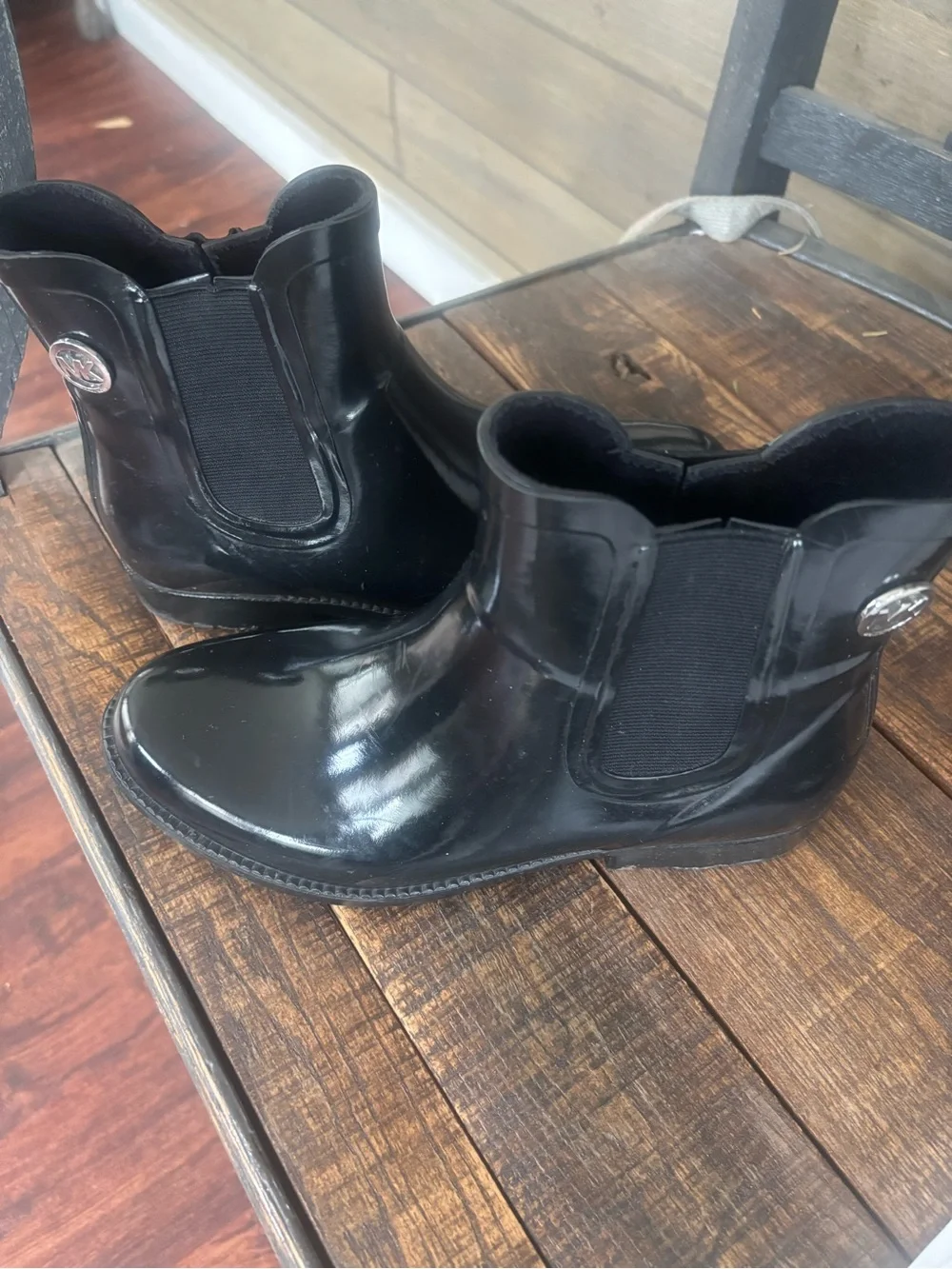 Michael Kors Women's Black Gloss Chelsea Rain Boots